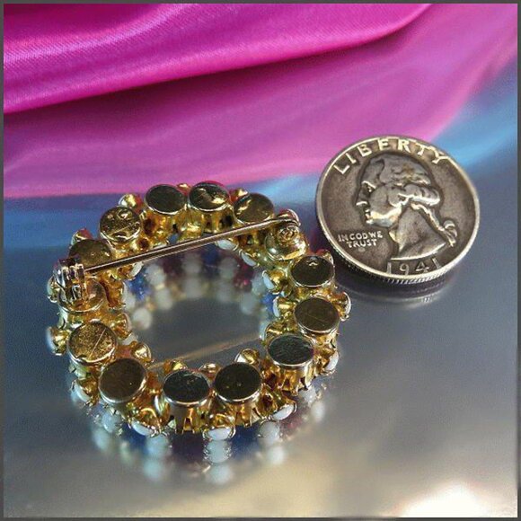 1950s Unsigned WEISS Patriotic Vintage Crystal Wreath Brooch 17031 - Picture 6 of 6